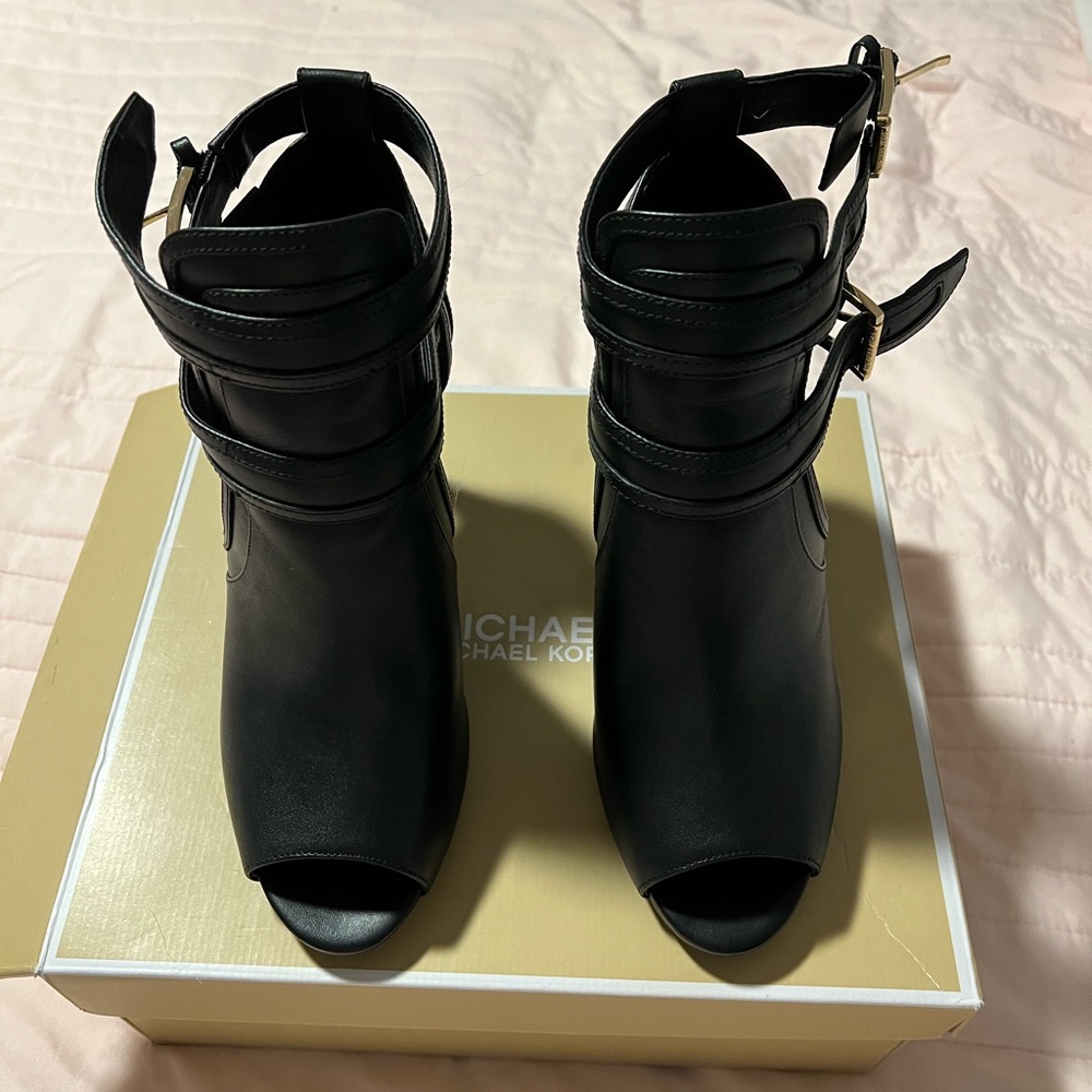Michael Kors black leather booties size 8